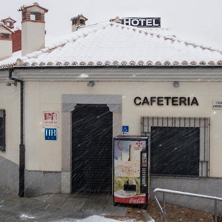 Hotel Puerta De La Santa Ávila Екстериор снимка